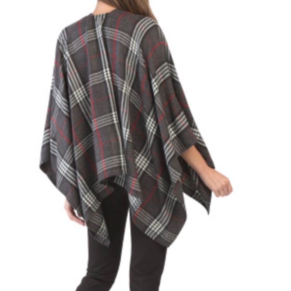 Plaid Ruana wrap poncho - Picture 2 of 3